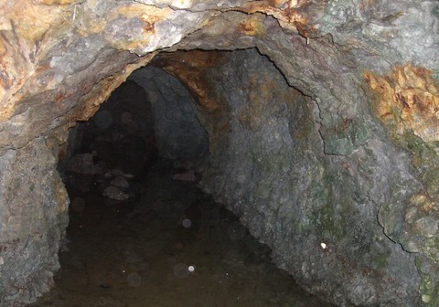 cave archeominerarie